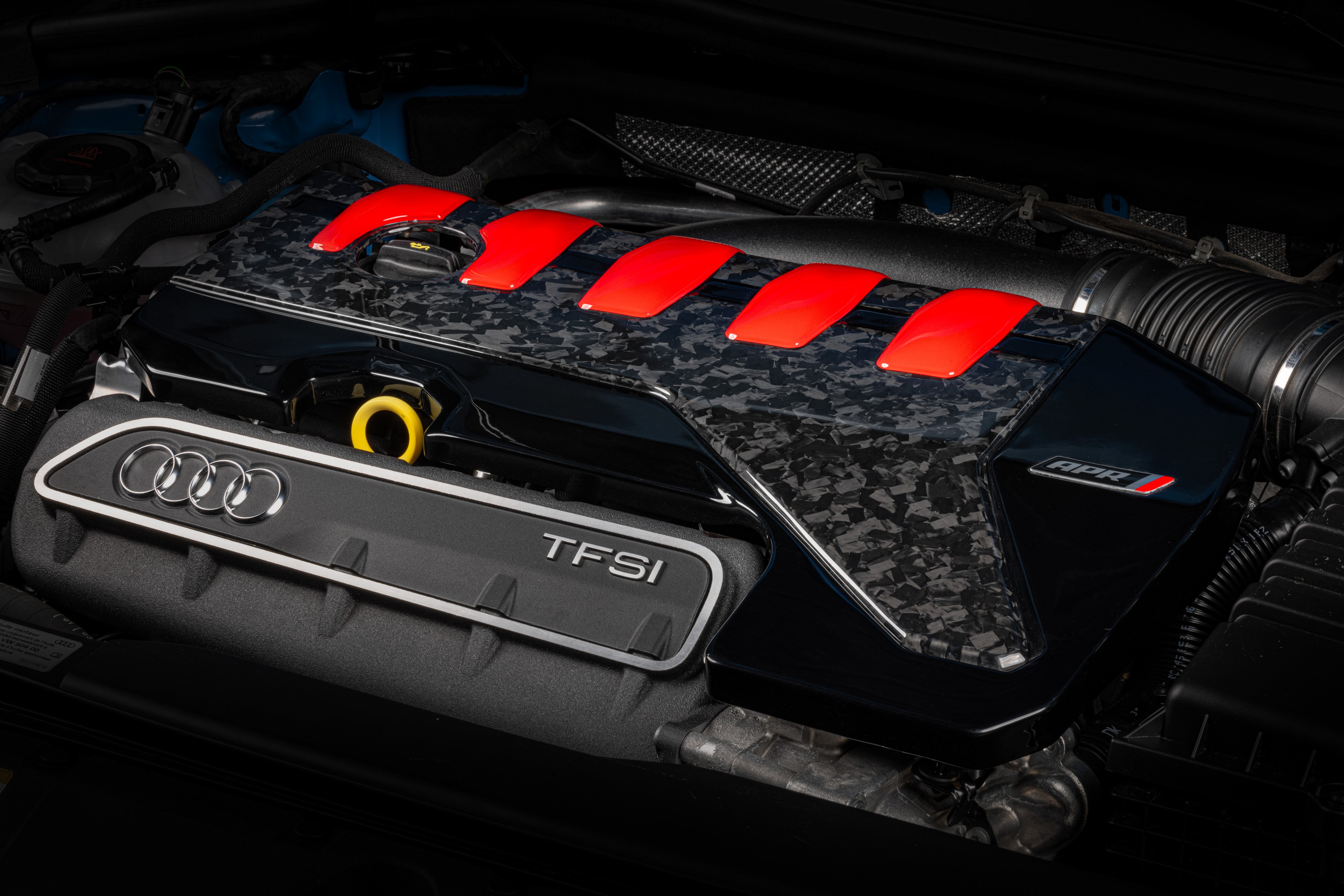 APR Engine Cover - 2.5T EA855.2 - Forged Carbon fibre - Image 3601