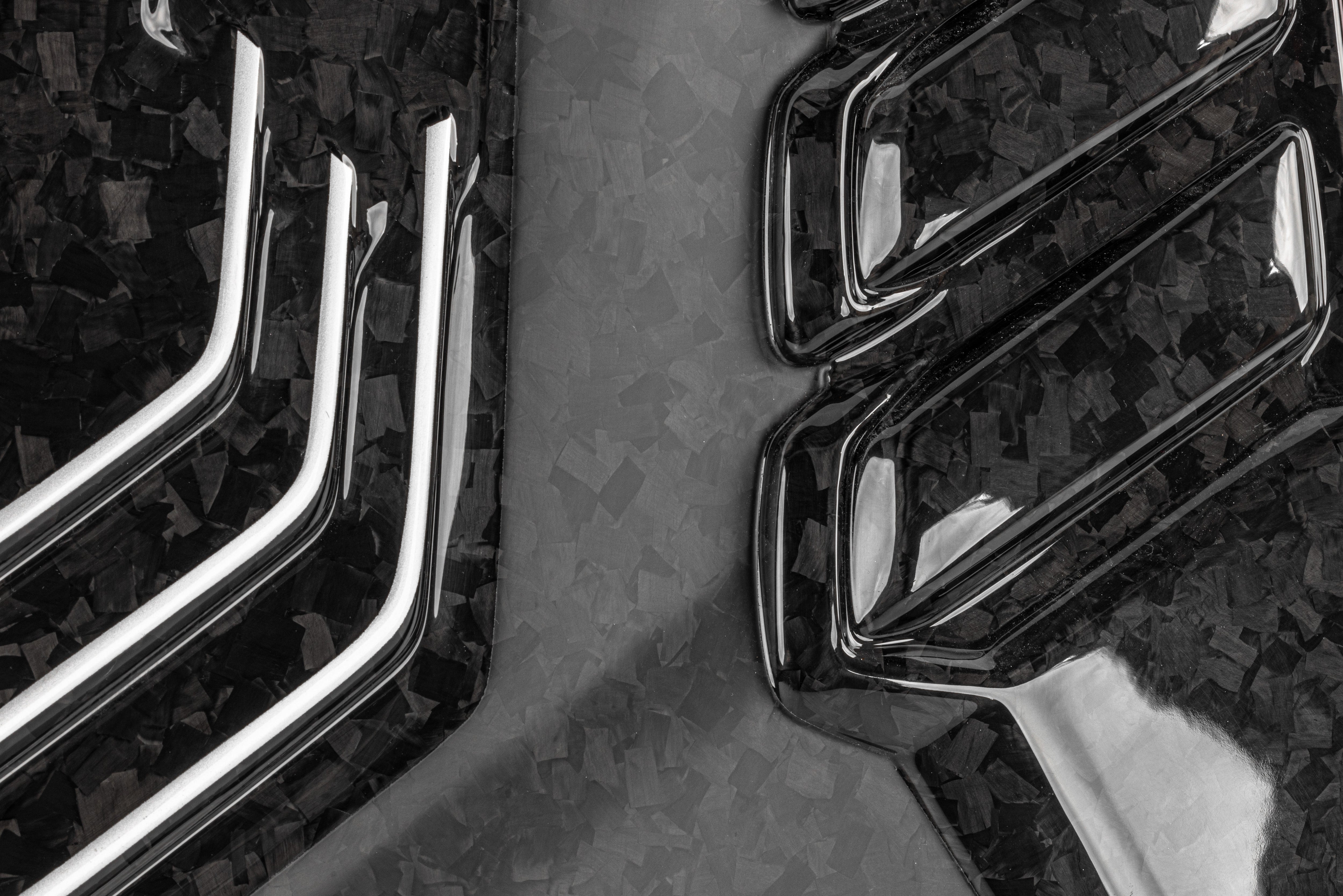 APR Engine Cover - 2.9T3.0T4.0T (4M) SUV - Forged Carbon fibre - Image 3710