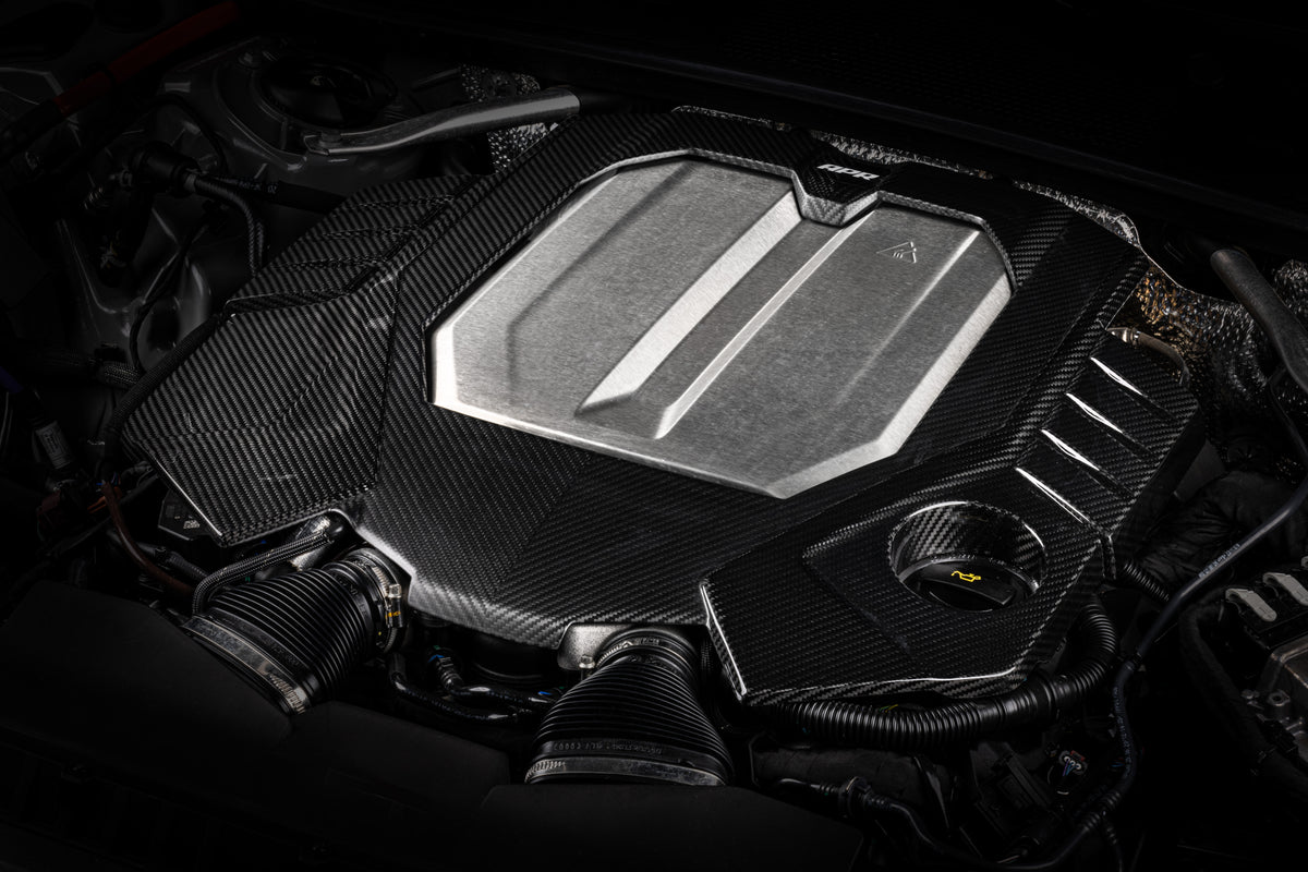 APR Engine Cover - 4.0T EA825 (C8) RS6RS7 - Carbon Fiber - Image 3671