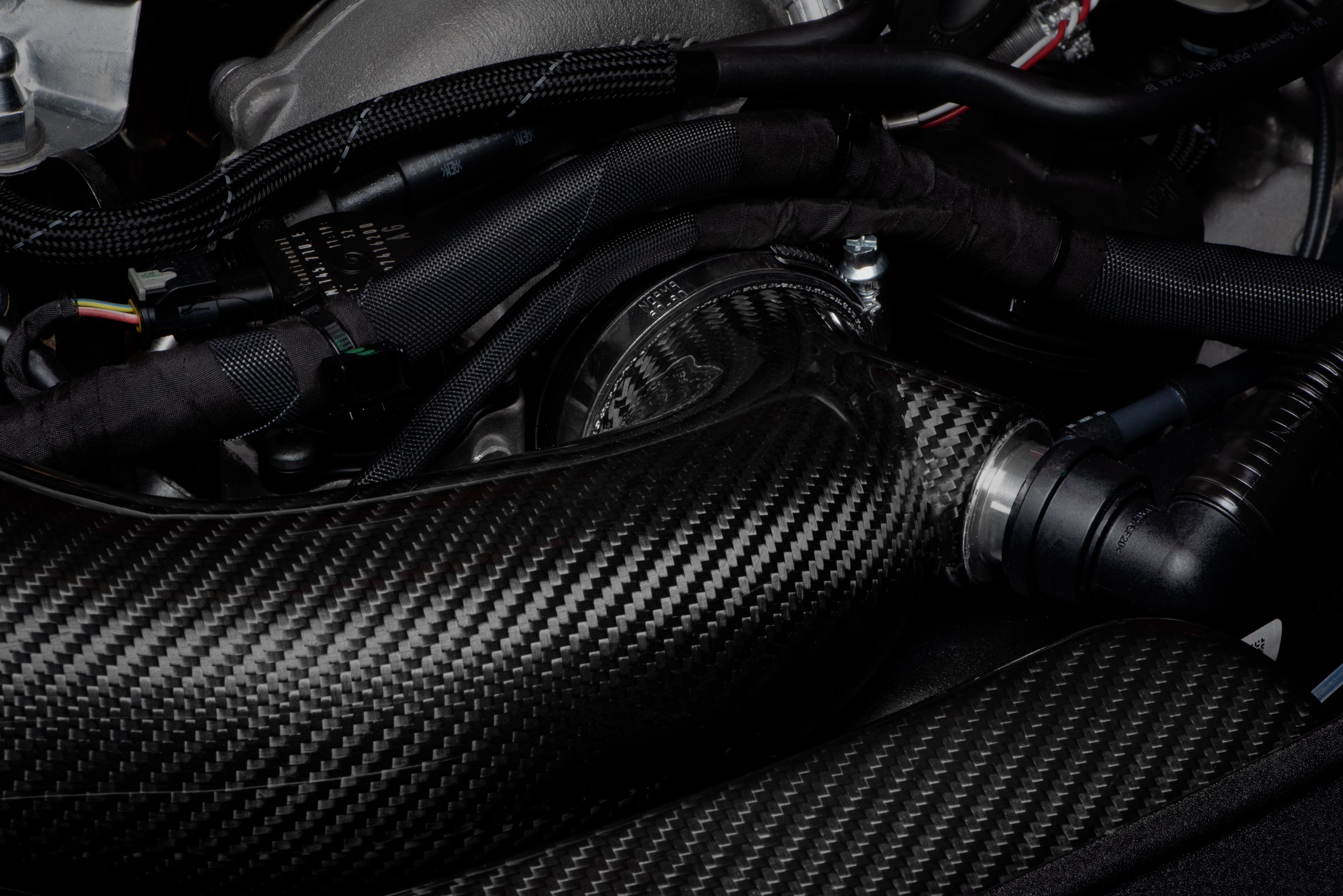 APR Carbon fibre Intake - 3.0T S4S5 (B9) - Image 1702