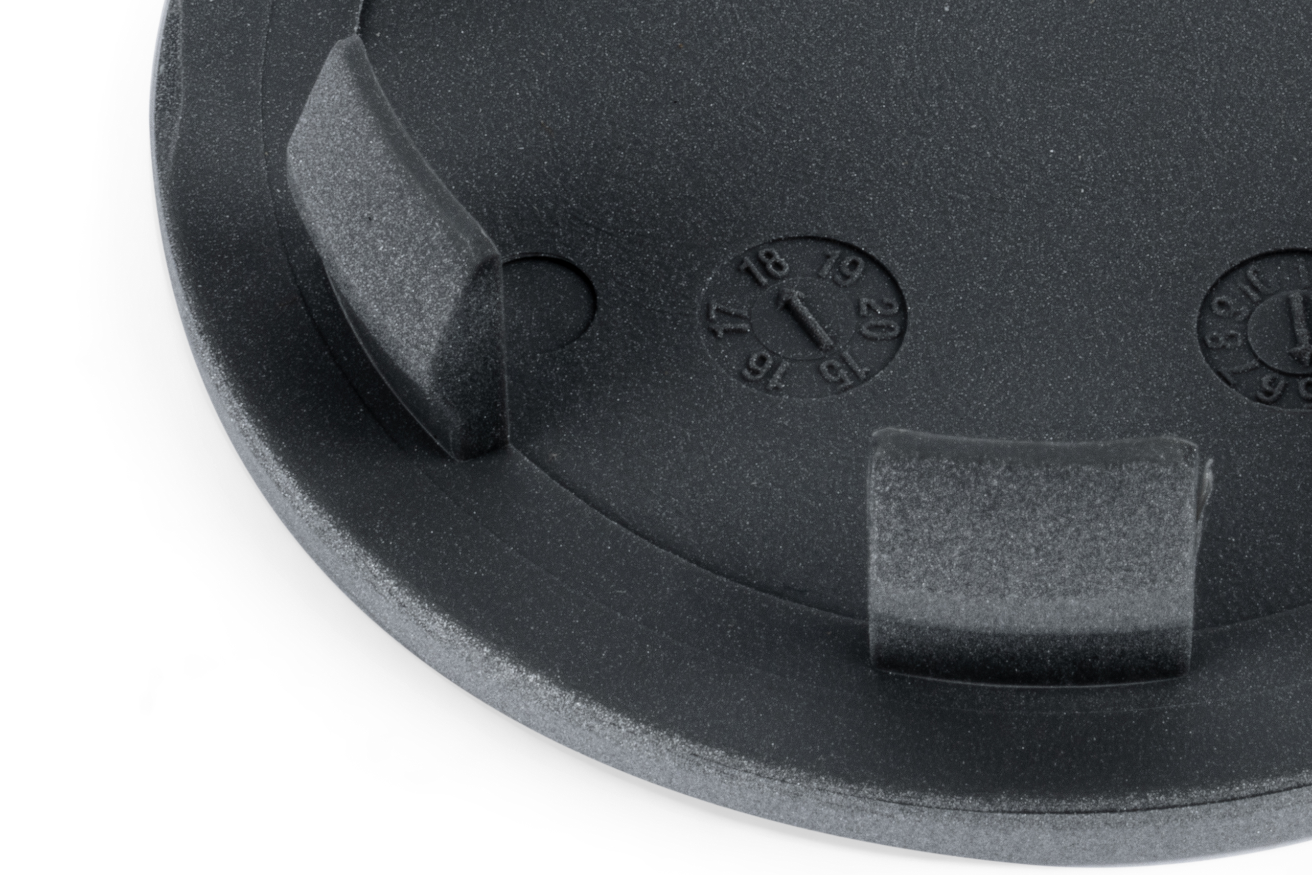APR Center Cap - Silver - Flow Formed Wheels - Image 4777