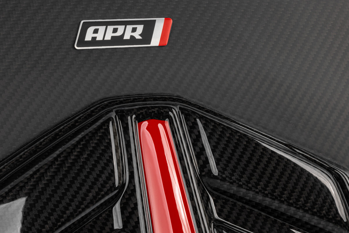 APR Engine Cover - 2.9T3.0T4.0T (4M) SUV - Carbon Fiber - Image 3694