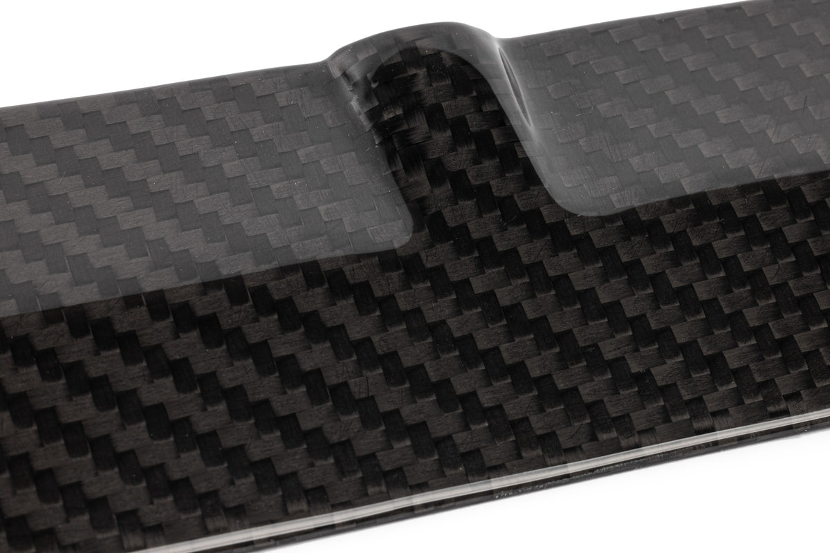 APR Intake Manifold Cover Plate - 2.5T - Carbon Fiber - Image 3654