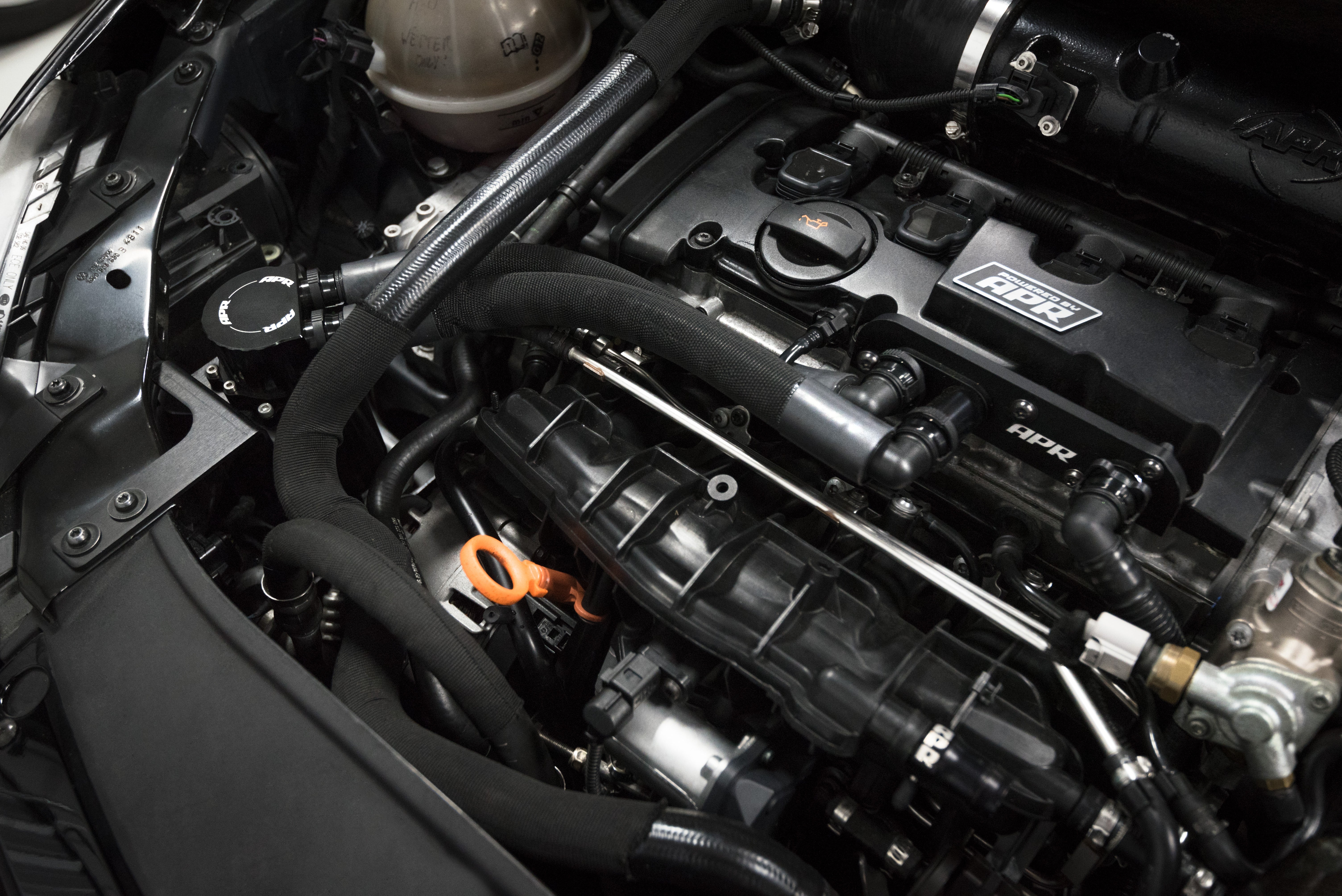 APR Catch Can - MK6 Golf R (NAR) - Image 2716