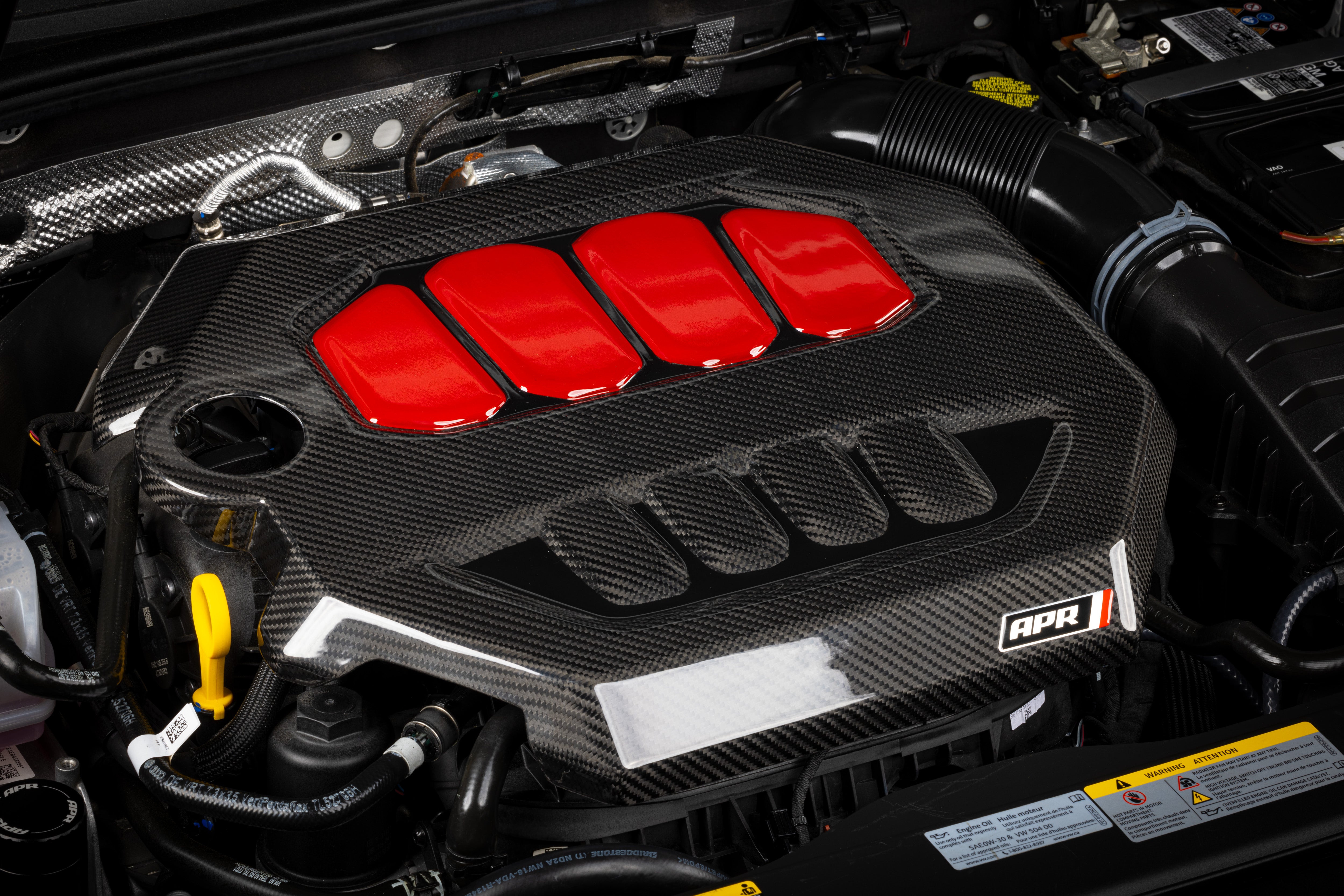 APR Engine Cover - 2.0T EA888.4 - Carbon fibre - Image 3577